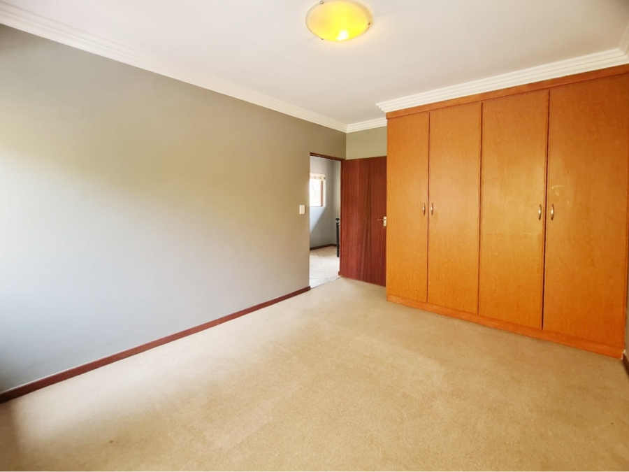 To Let 3 Bedroom Property for Rent in Melodie North West